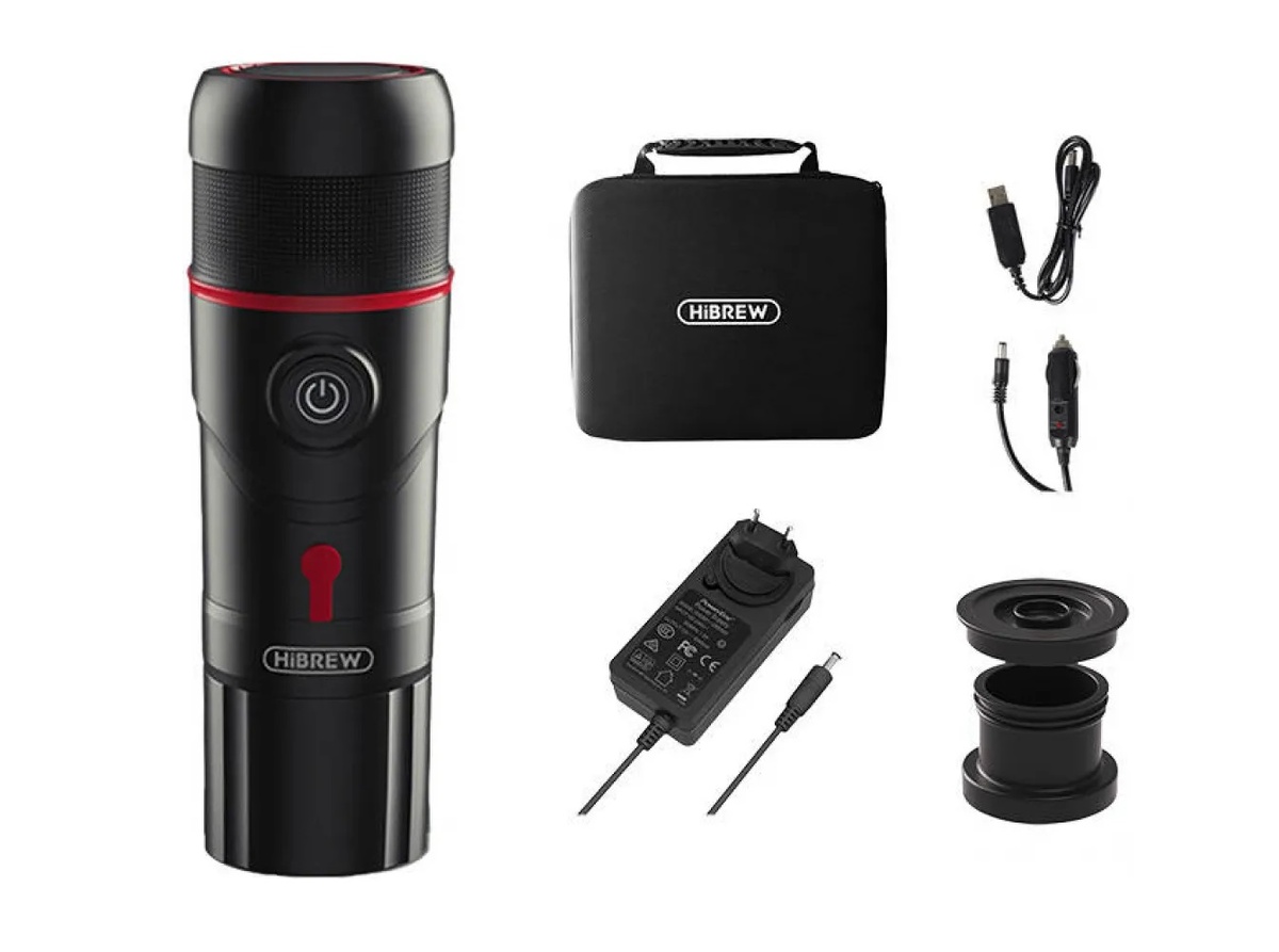 Кофемашина HiBREW совмещает в себе компактные размеры, мощность для приготовления качественного кофе и универсальность в выборе способа приготовления и питания. Это делает ее идеальным спутником для путешествий и активного отдыха.