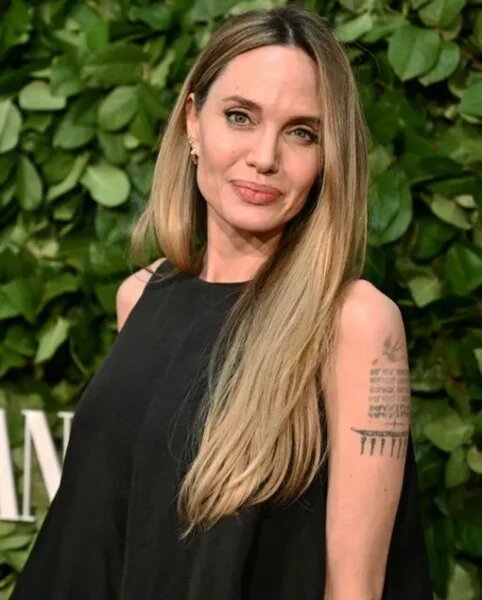    Анджелина Джоли. Фото: thevoicemag.ru