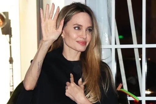    Анджелина Джоли. Фото: thevoicemag.ru