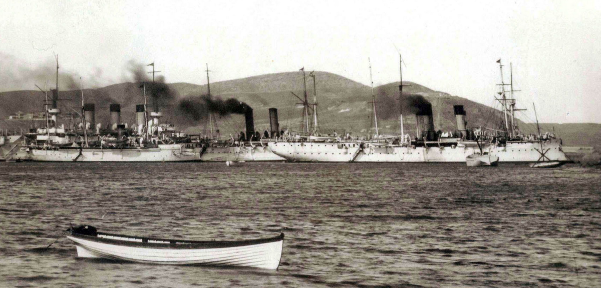 Минный транспорт "Амур" в составе русской эскадры