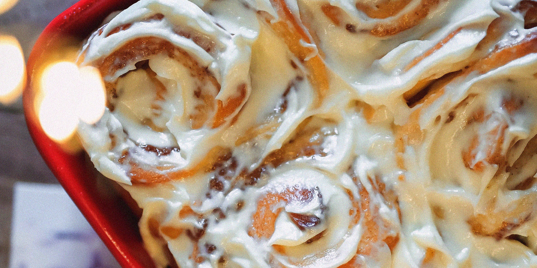 Лимонные Синнабоны (Сinnabon) с корицей и сливочным кремом: подробный рецепт с фото