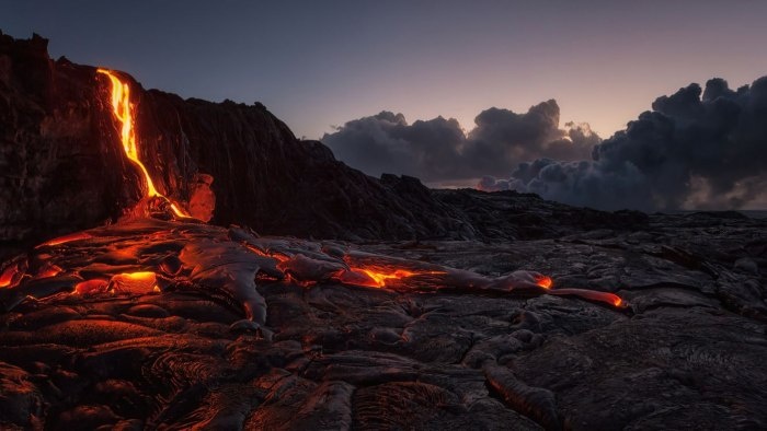 Горы с лавой чувств. Фото из открытых источников.