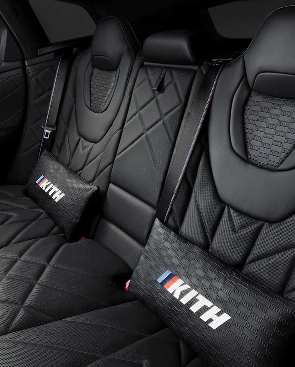 Heineken выпустила рождественскую рекламу о важности дружбы  