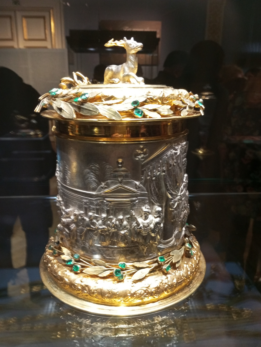 На выставке