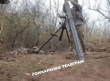    В силу ряда причин противник вынужден стрелять плохими порохами.