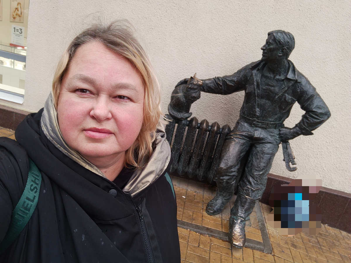 Жанровая скульптура "Сантехник"