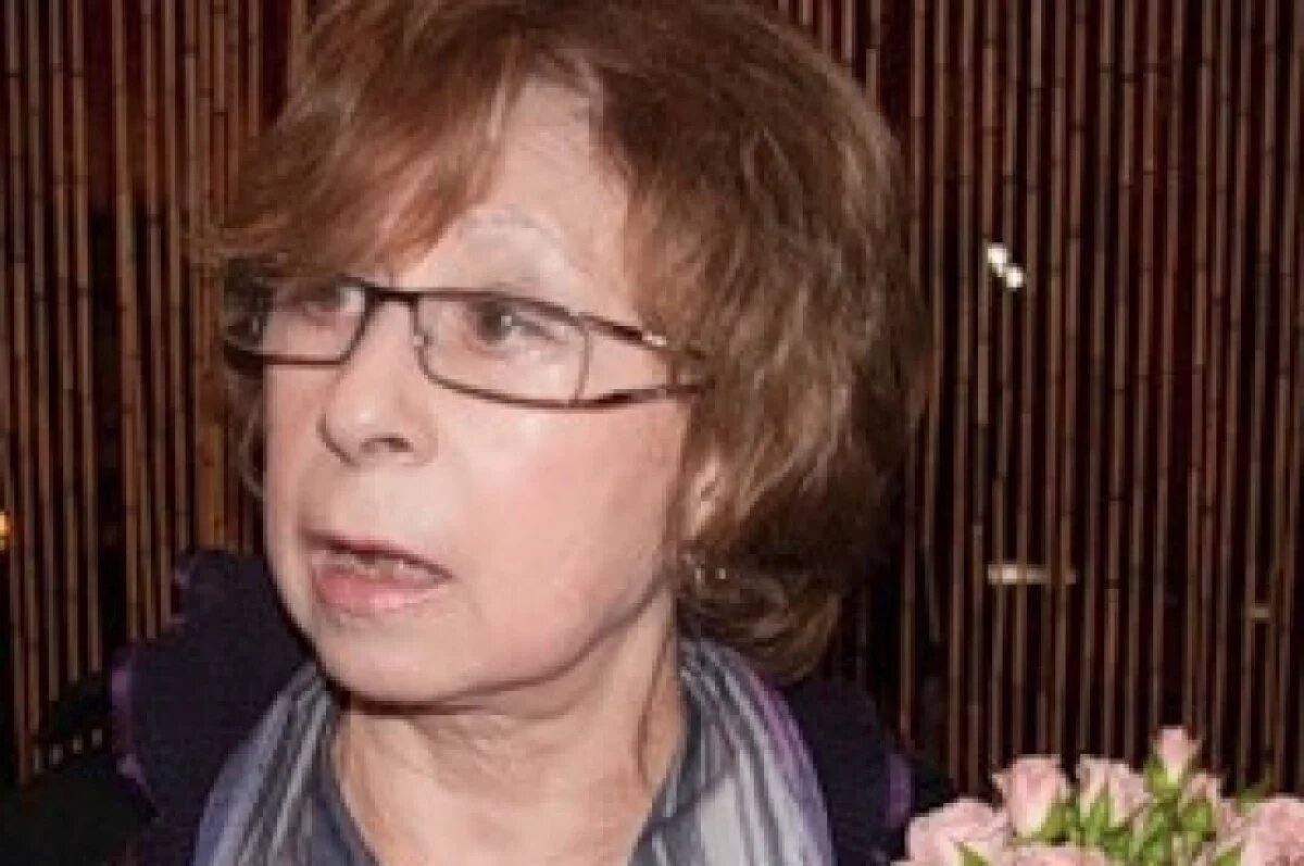    Ахеджакову требуют признать иноагентом и лишить звания народной артистки РФ