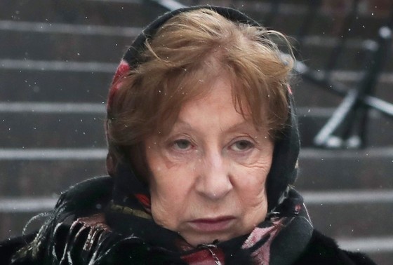    Лия Ахеджакова