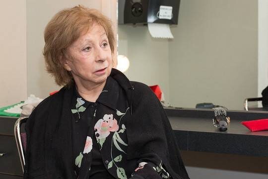    Лия Ахеджакова произнесла экстремистский лозунг после спектакля в Лос-Анджелесе