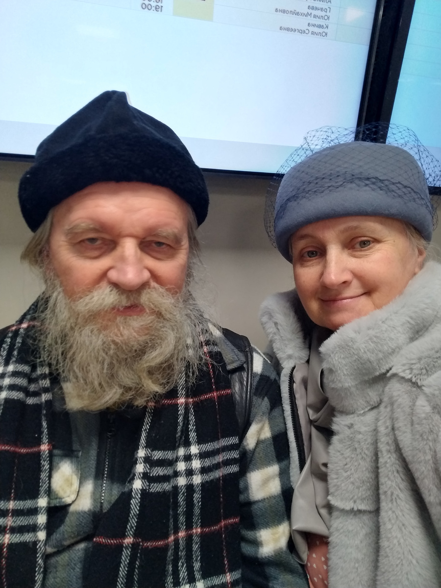 Мы немного помятые после дороги )