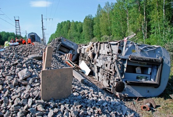    Последствия подрыва поезда № 166 «Невский экспресс», 2007 г