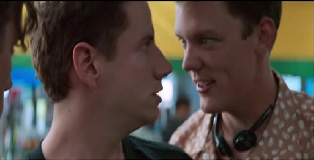 "У него на лбу написано, что он убийца"(с)