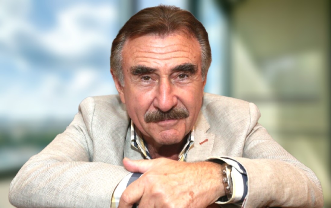 на фото Леонид Каневский 