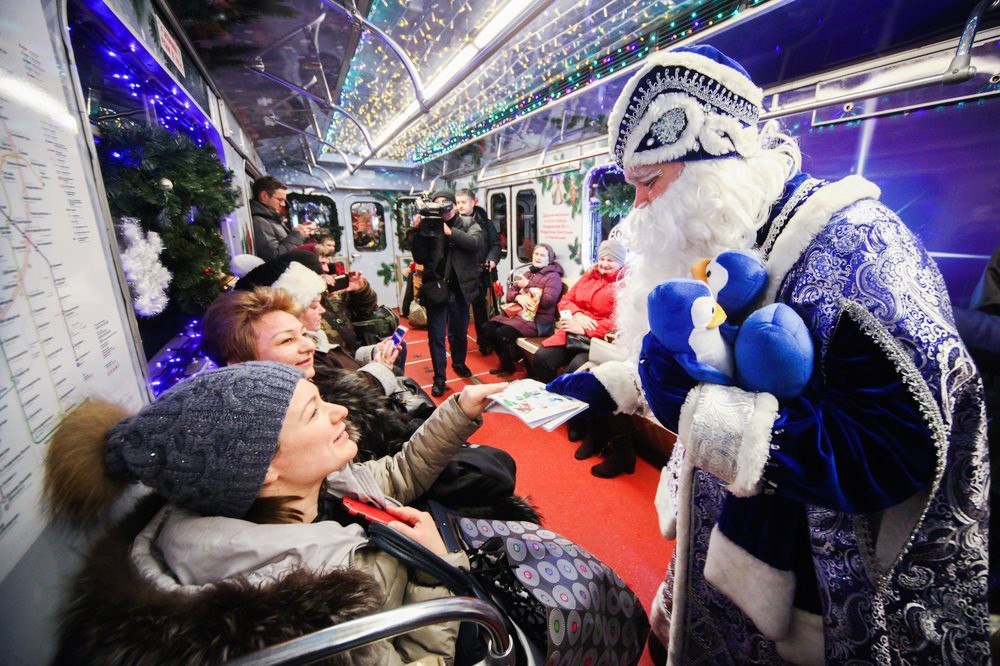 📷 1.1: Новогодний поезд прошлых лет