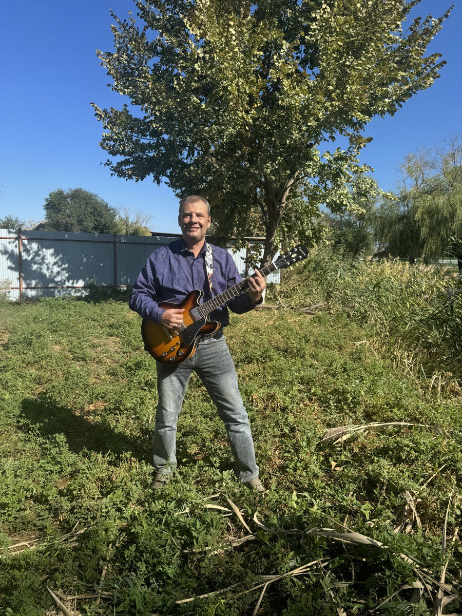 "Подними  руки вверх!" - Олег Никулика, Тот самый МЭР