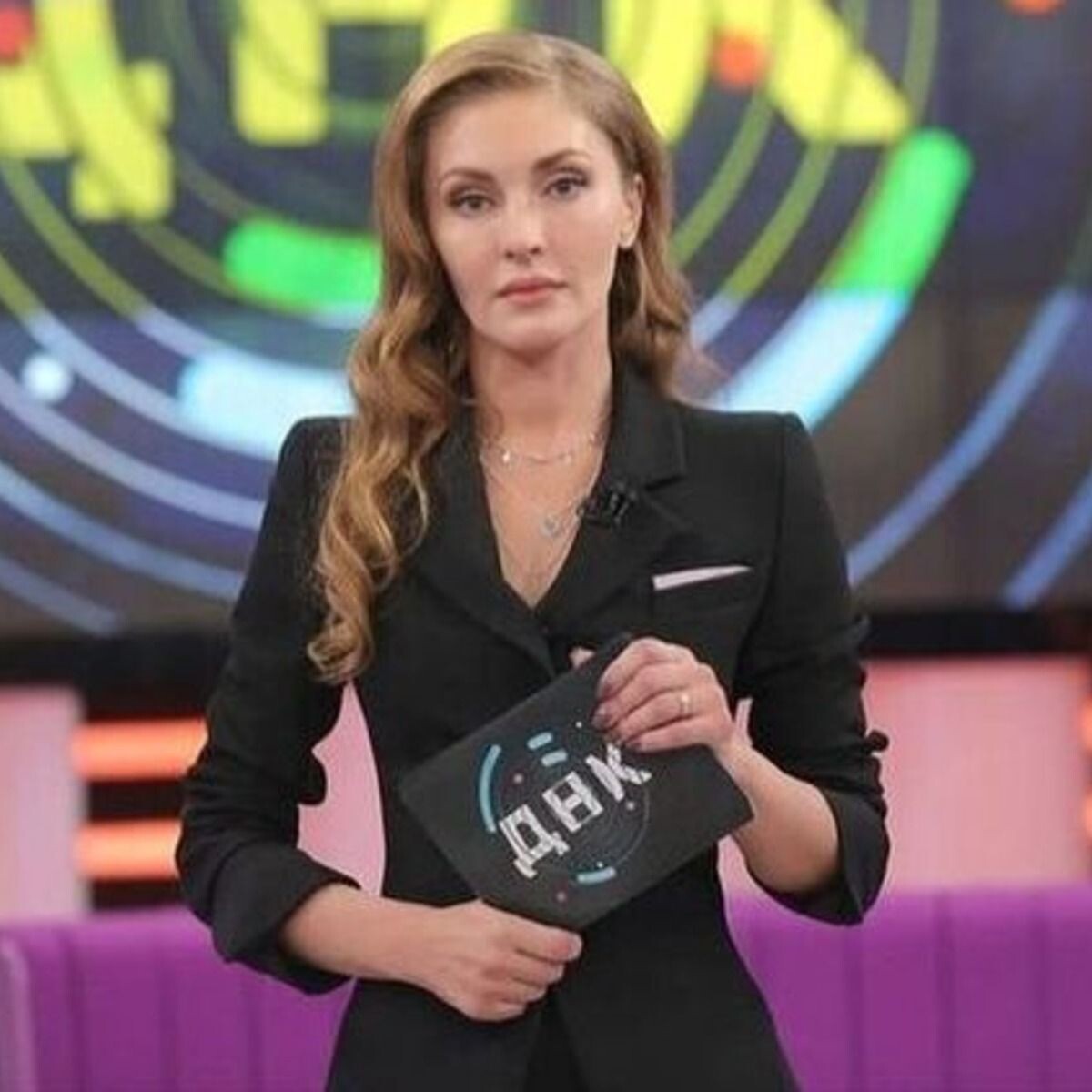 ВокругТВ (Анна Казючиц в программе "ДНК")