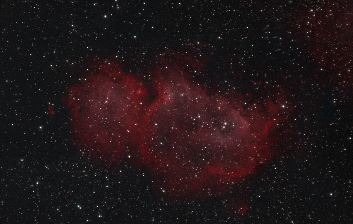 Туманность IC1848. Снято в г. Воскресенск (д.Городище) 23.09.2024, через объектив Юпитер 37А, монтировка CG-4(с самодельной системой ведения на базе контроллера Arduino), на камеру ZWO ASI178MM + Фильтры ZWO Ha и OIII. Сложено: 30 кадров по 300 секунд (OIII), 15 кадров по 300 секунд (Ha).