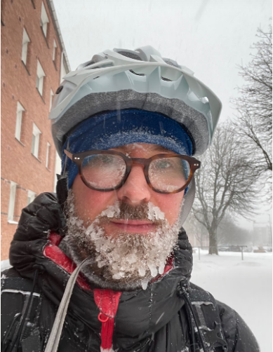 Другой норвежец в поисках "мусорной еды". 