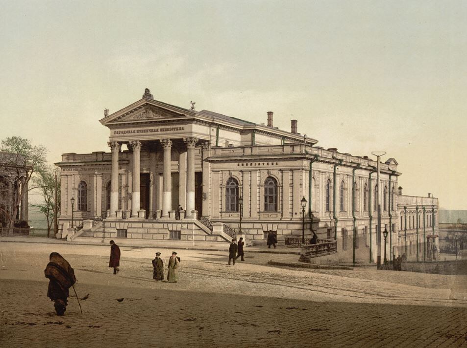 Здание одесского археологического музея, где раньше находилась библиотека