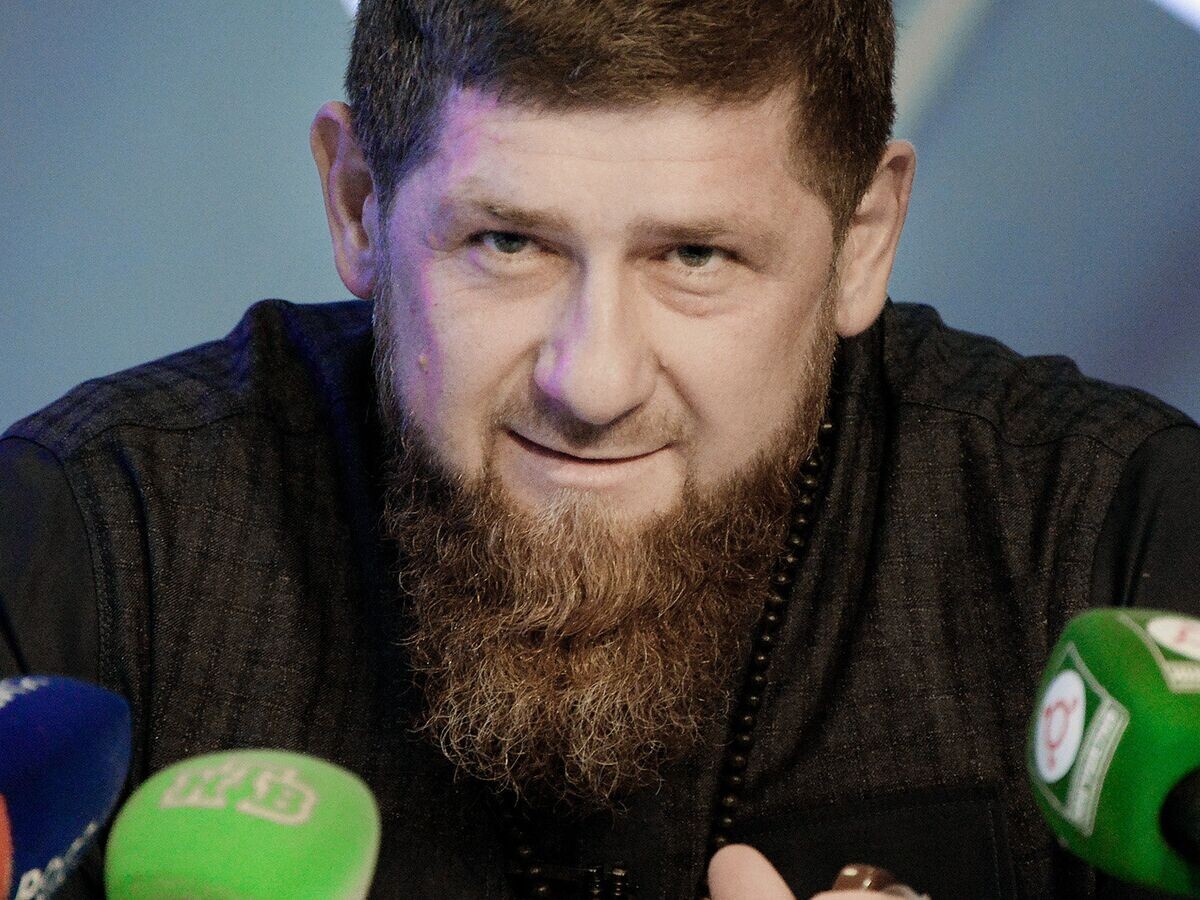    Глава Чеченской Республики Рамзан Кадыров отвечает на вопросы журналистов во время ежегодной пресс-конференции в Грозном. 27 октября 2018© РИА Новости / Саид Царнаев