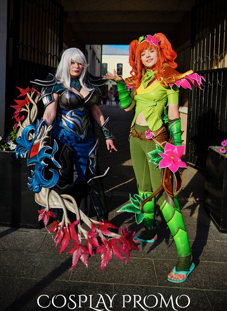 Косплееры на открытии компьютерного клуба