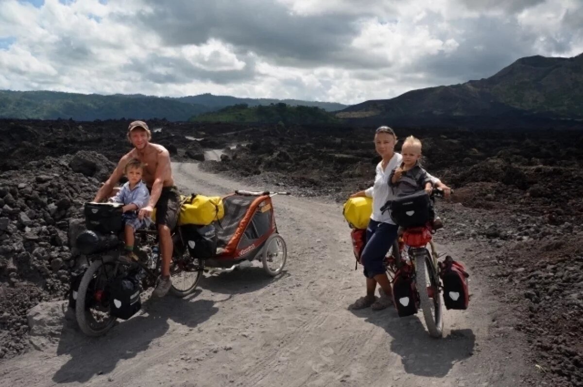    Гид с Камчатки с мужем объехала на велосипедах весь мир