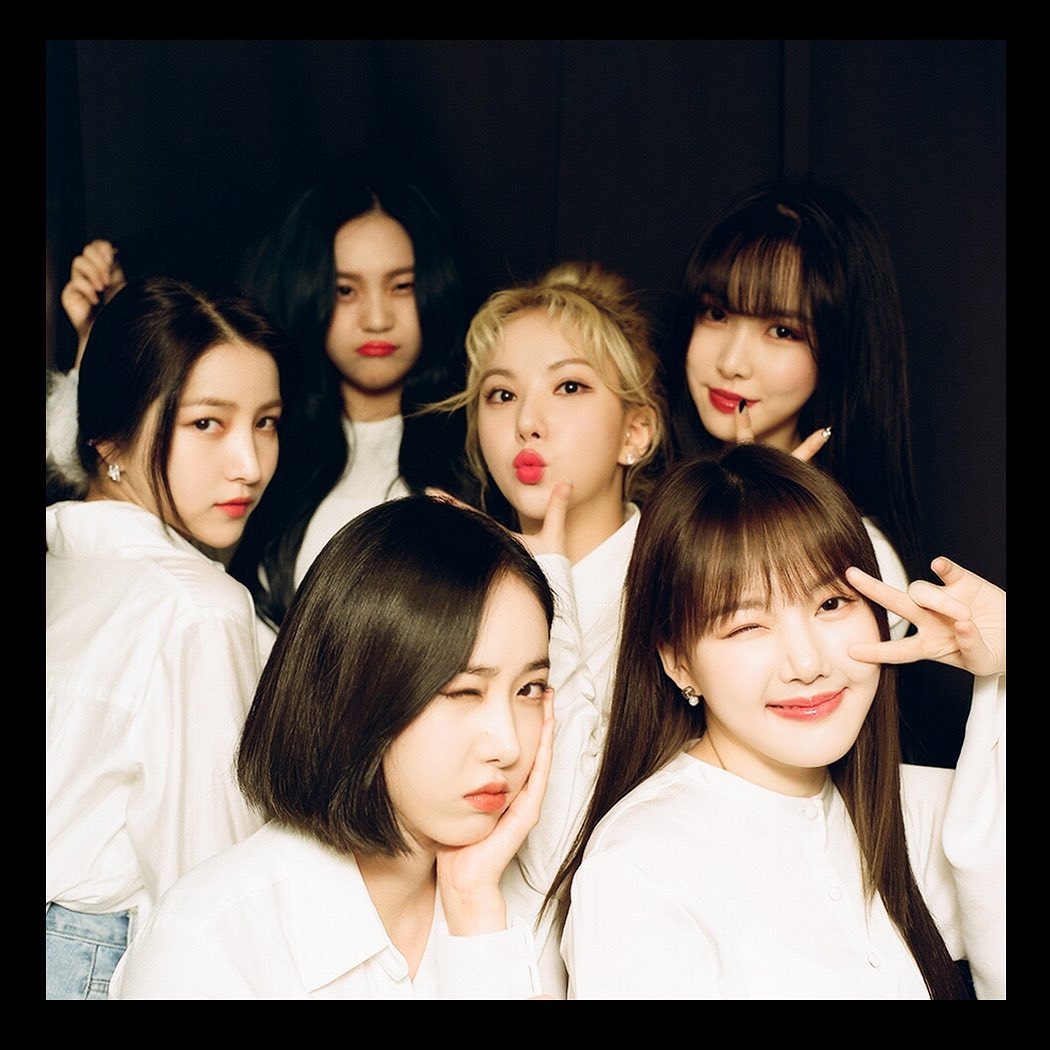    GFRIEND в 2021 годуСоцсети