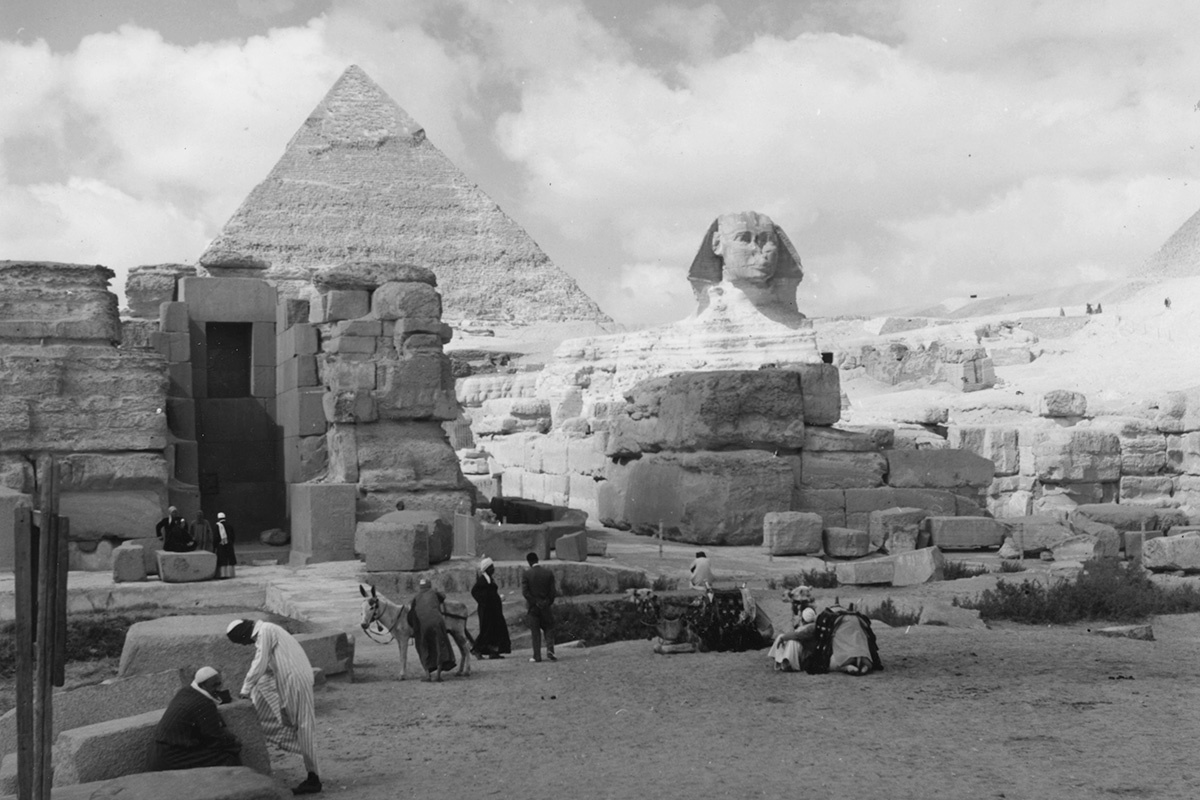 Three Lions / Getty Images📷Пирамиды в Гизе и Сфинкс