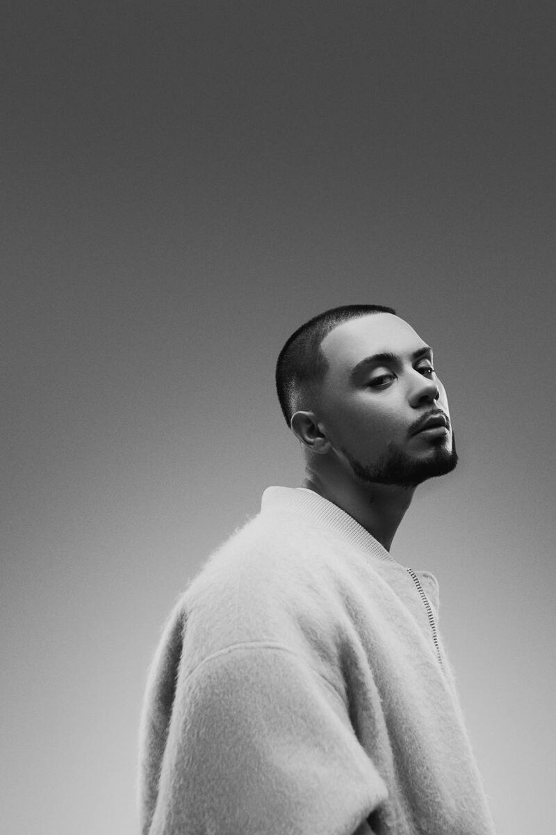 LYRIQ.2024 год. Фото взято из официального телелеграмм канала исполнителя LYRIQ https://t.me/lyriq_public