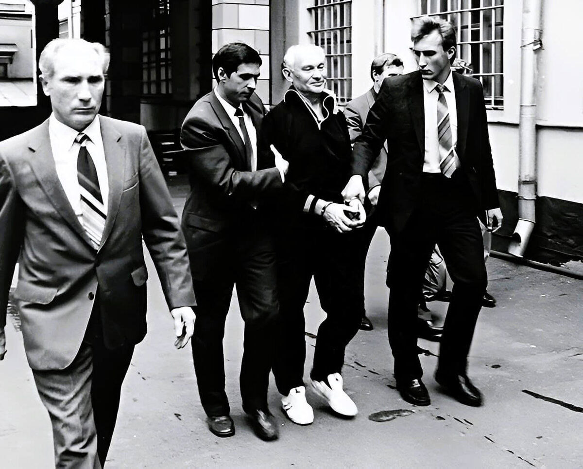 Поляков после задержания на пути в СИЗО