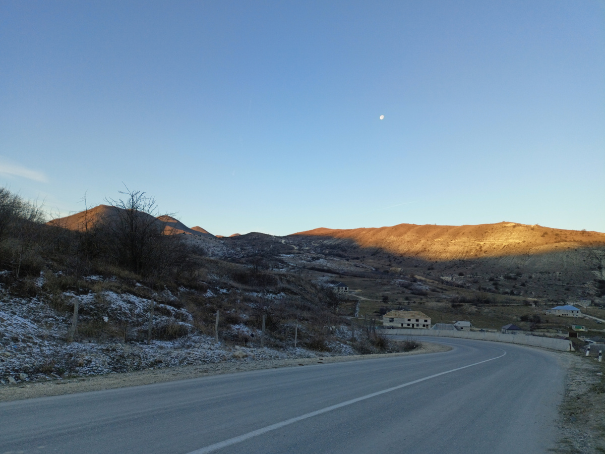 Фото автора: Утро. Рассвет в горах (Буйнакский район, январь 2024)