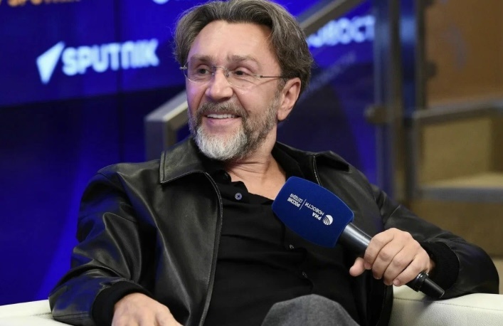 Сергей Шнуров