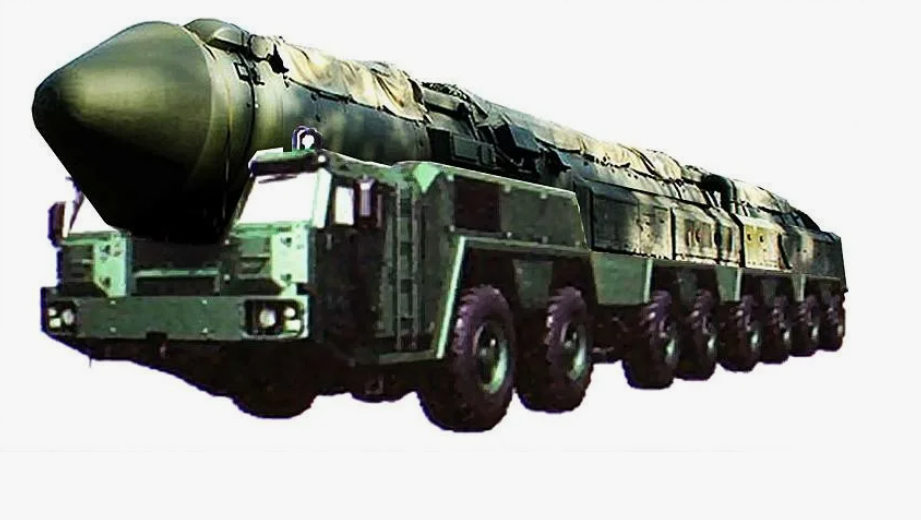 Ракета РС-26 Рубеж, на грунтовом комплексе. Картинка Military Russia