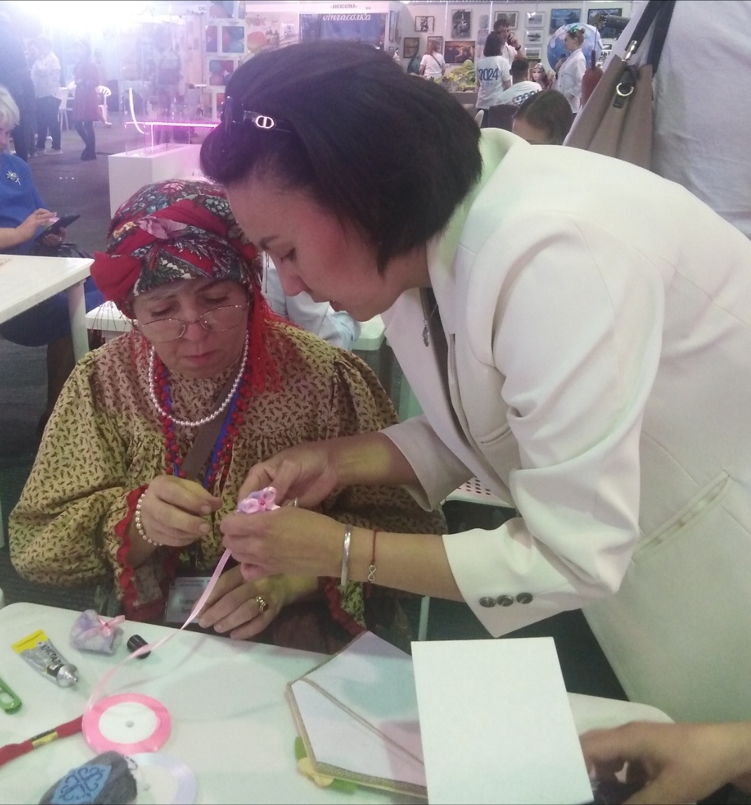 Мастер-класс по оформлению валенков-шептунов. Сибэкспоцентр г. Иркутск. 