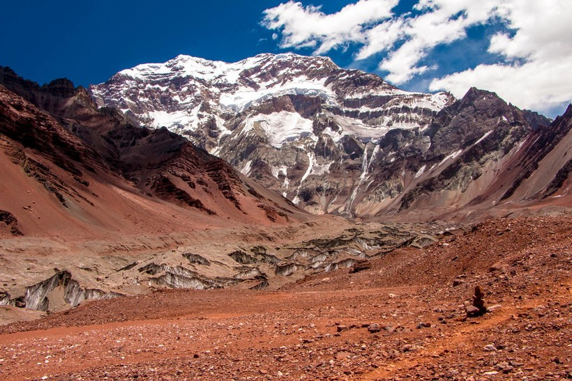 Аконкагуа. Фото с сайта https://travelask.ru/articles/akonkagua-samaya-vysokaya-gora-yuzhnoy-ameriki. Взято с Яндекс.Картинки
