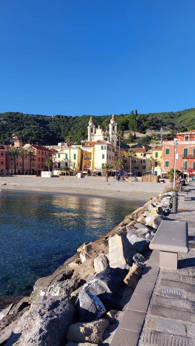 А это она сама, жемчужина наша