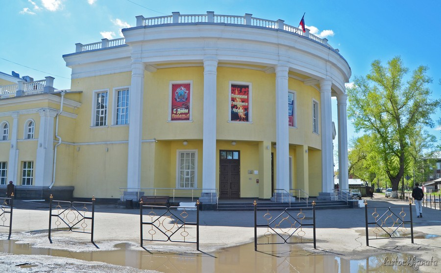 Фасад теперь такой