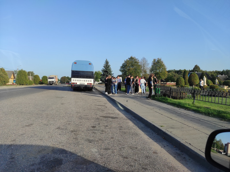 Костёл настолько крут, что сюда возят целые экскурсии из Минска