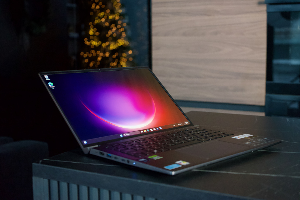  📷    Acer Swift X 14