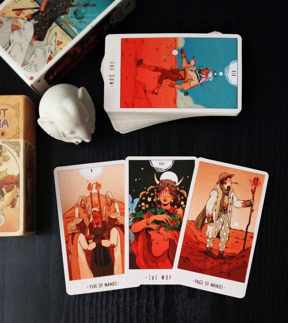 Ответ смотрим на красивейшей колоде "Таро Белого божества"