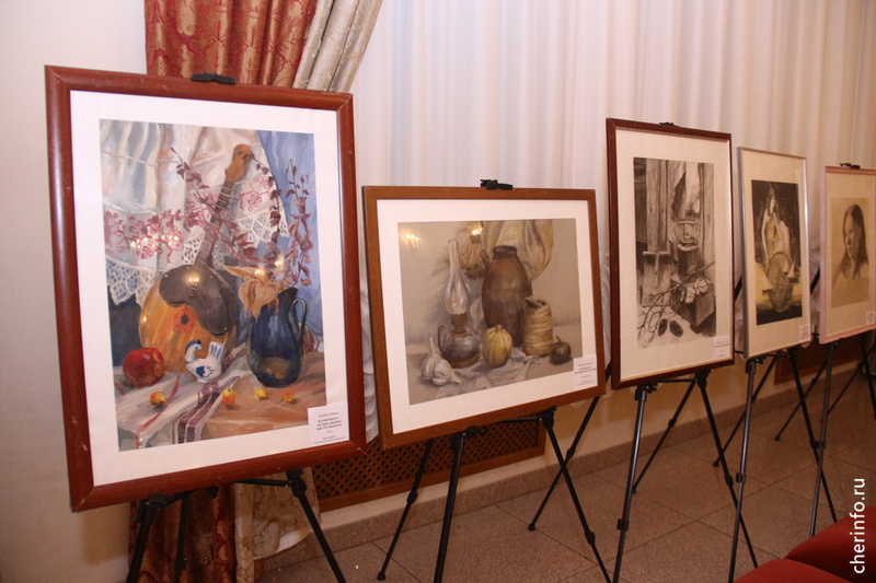    Торжество в честь юбилея прошло 4 декабря в Камерном театре. На праздник пригласили преподавателей, учеников и выпускников, родителей. Источник: https://cherinfo.ru/news/137160