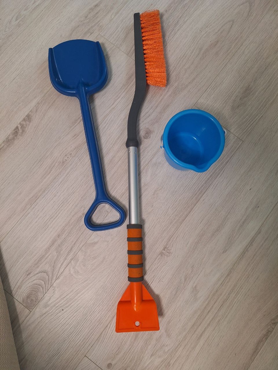 Зимний инвентарь есть, а снега нет!