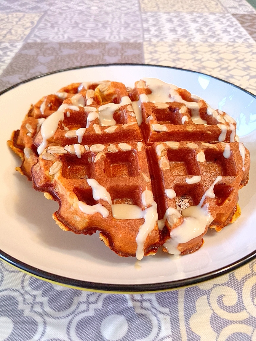 Яблочные вафли с сыром