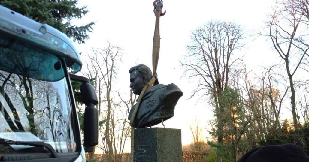 НЕБРАТЬЯ НЕ ЖИВОТНЫЕ. ХУЖЕ