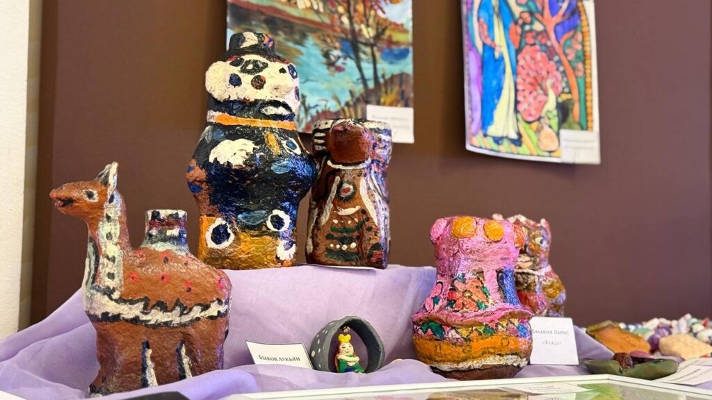 Листайте вправо, чтобы увидеть больше изображений