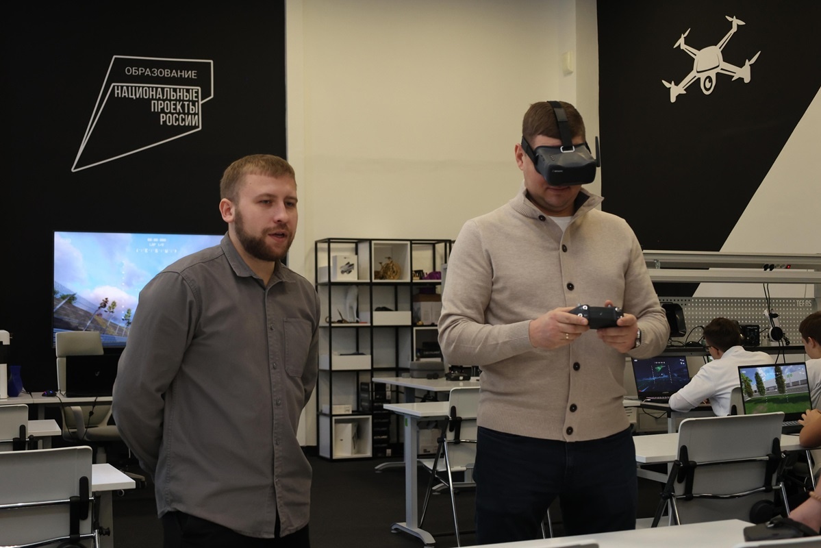    В Югре продолжается работа над развитием беспилотных авиационных систем