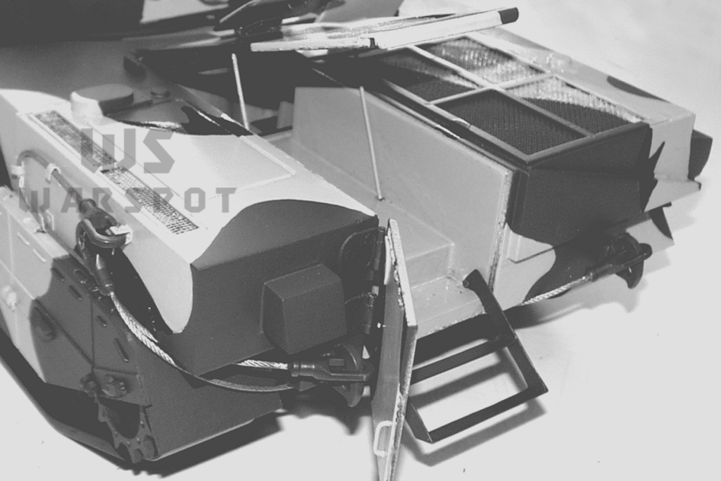 Кормовая часть БТМП-84. Точнее это модель, поскольку нормальных фото оригинальной машины с этого ракурса в сети я не нашел. Источник: https://warspot.ru/