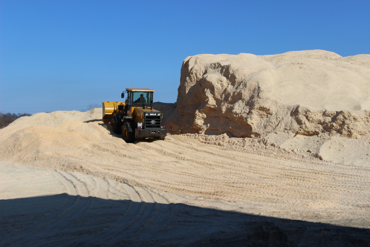 Фото ИАА "ИНФОБИО": Свалки древесных отходов - источник сырье для брикетов и пеллет