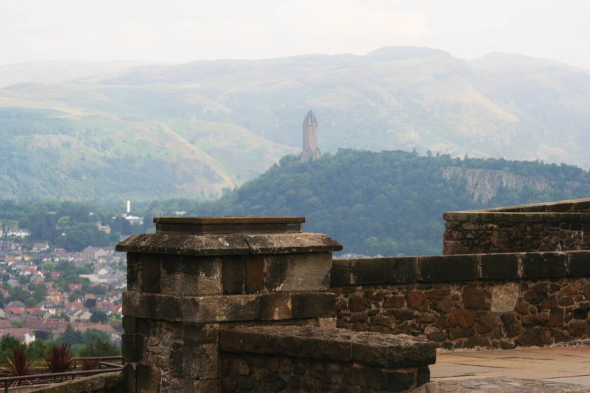 Сон про Баркас в Средневековом городе