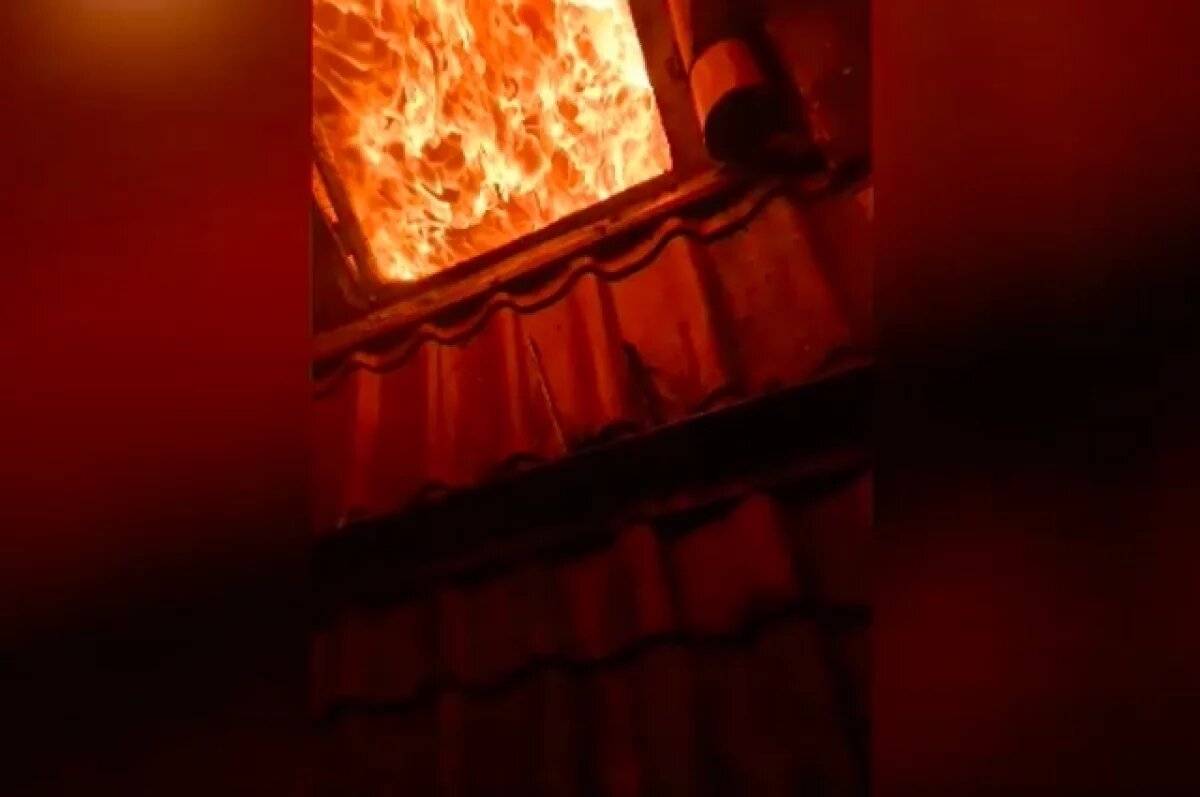    В Космодемьяновском в пожаре сгорели две квартиры